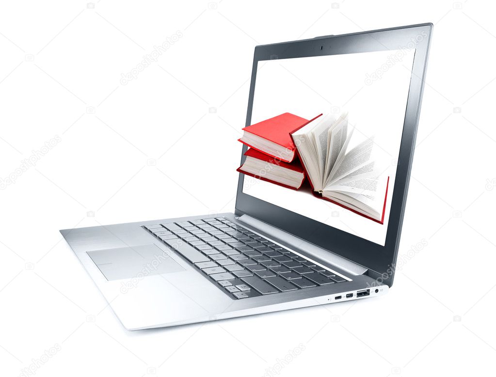 Computer en oude boeken gebruikt voor genealogisch onderzoek